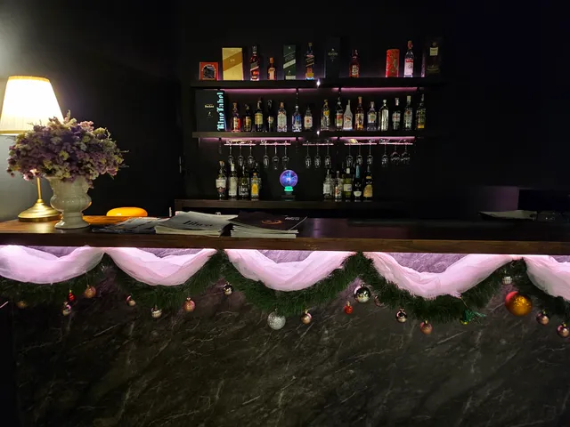 Libra bar&bistro