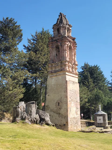 Iglesia Enterrada del Carmen
