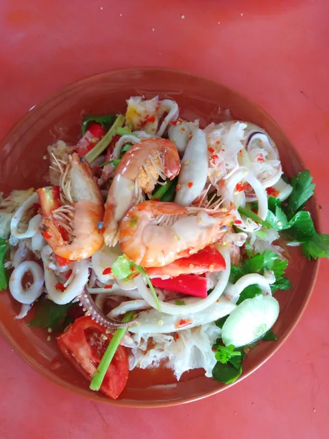 ร้านอาหาร อุ้มทิพย์