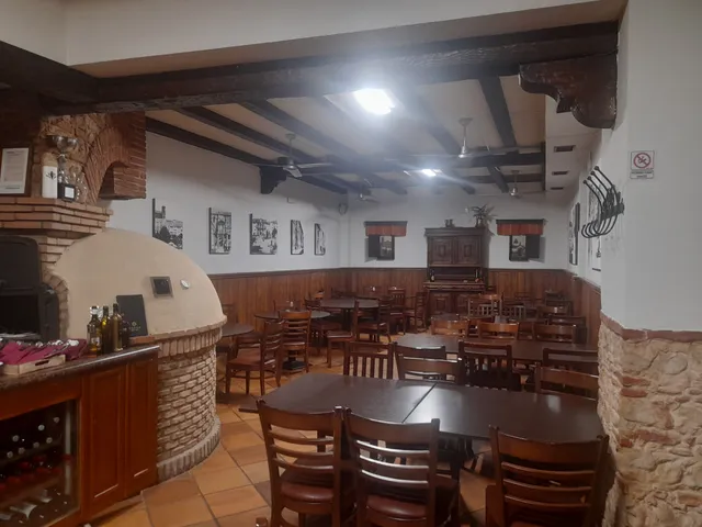 Restaurante-Brasería Los Arcos