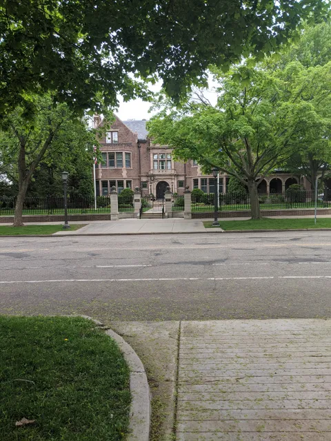 photo-1
