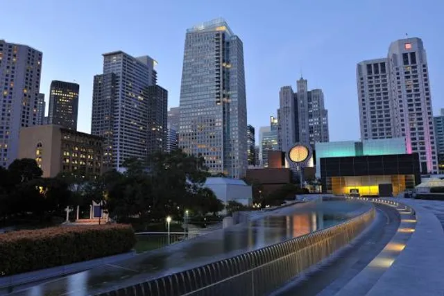 Esplanade, Yerba Buena Gardens