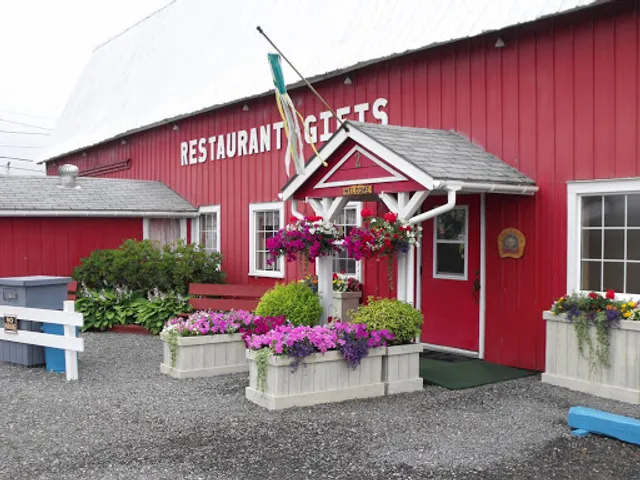 Red Barn Gift Shop & Restaurant