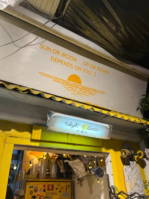 MIDNIGHT A COCOA - สี่แยกบ้านแขก