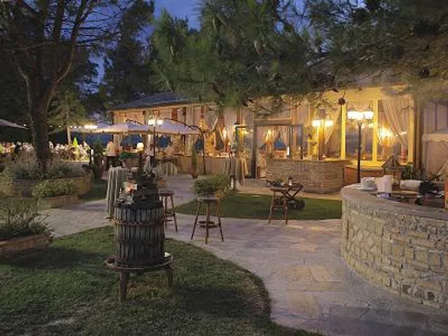 The Quiet Holiday - Farm