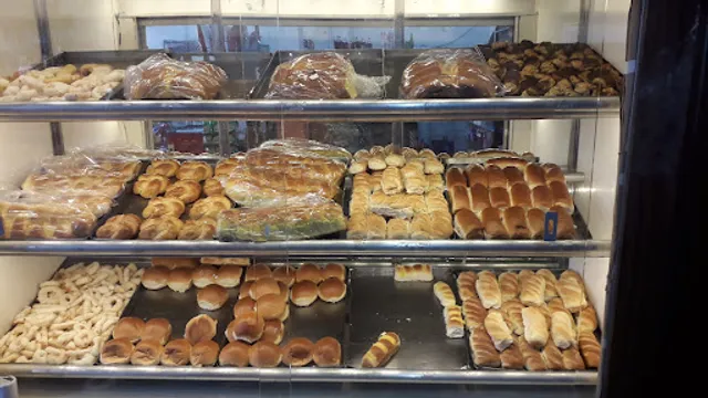 Padaria E Confeitaria Lp