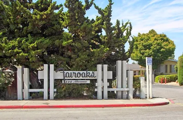 Fairoaks Mobile Lodge