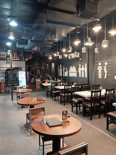 Oh Indore Restaurant and cafe