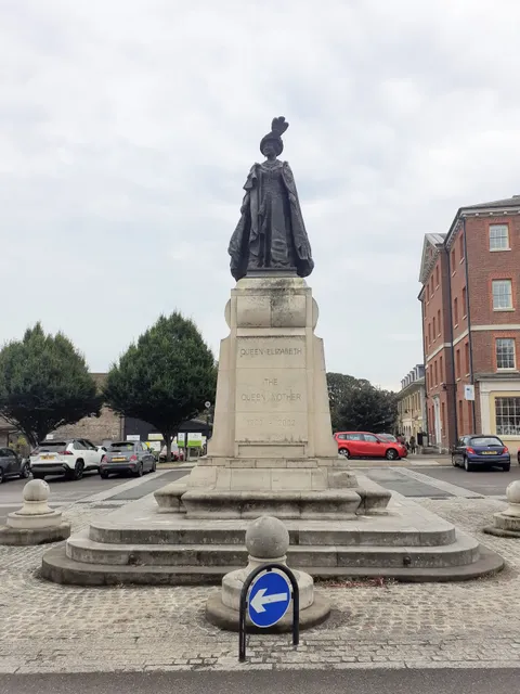 Gallery On The Square