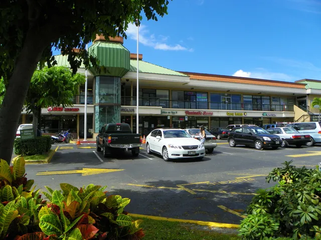 McCully Shopping Center