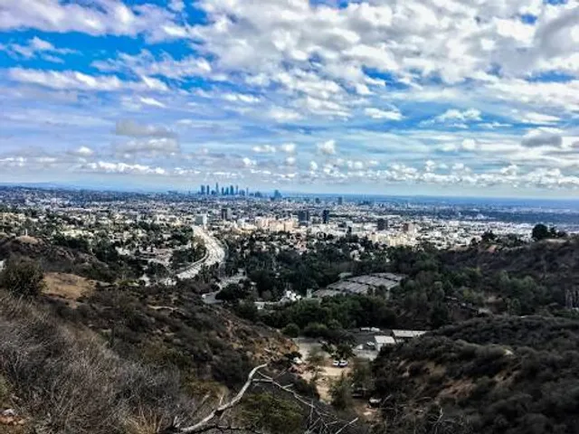 Mulholland Scenic Overlook