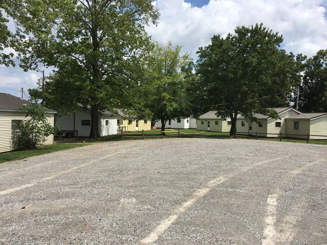 Hester's Resort & Marina