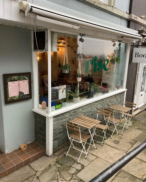 Rise - Plant Kitchen + Movement Studio