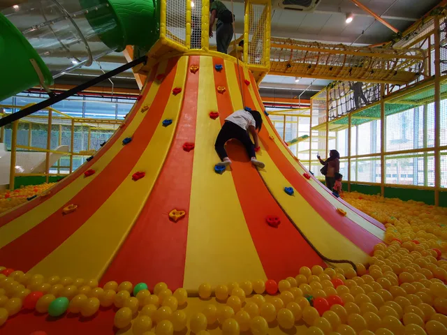 Supreme Kingdom FunPark