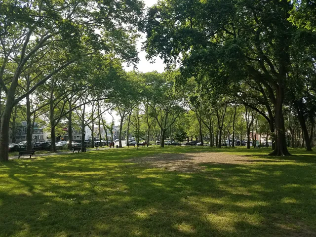 Leif Ericson Park