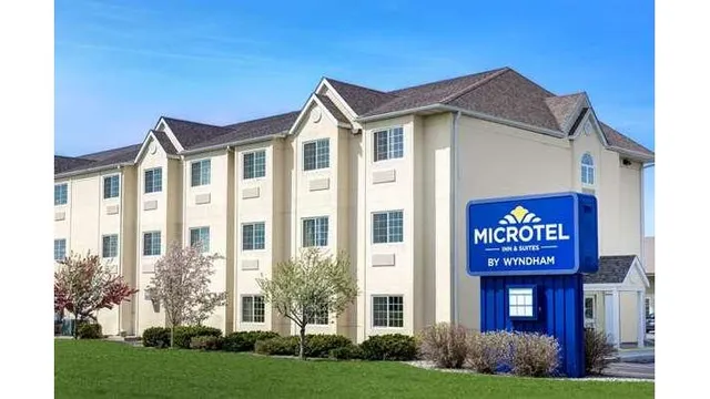 Microtel Inn & Suites by Wyndham Mankato
