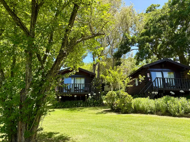 Eight Bells Mountain Inn