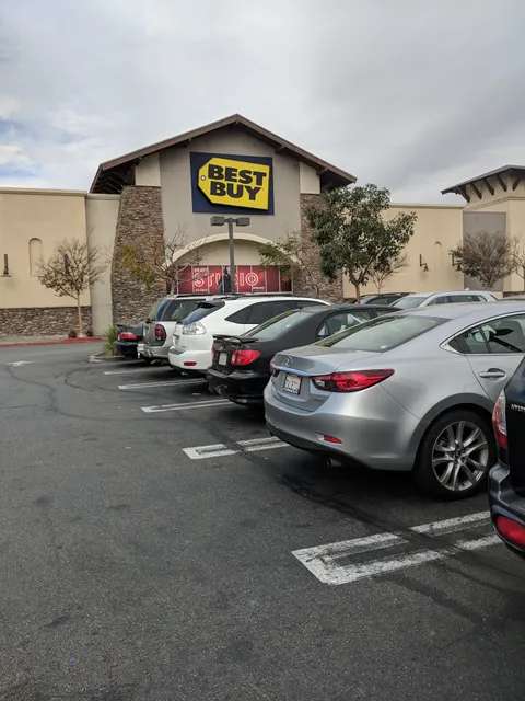 Victoria Gateway Center Mall