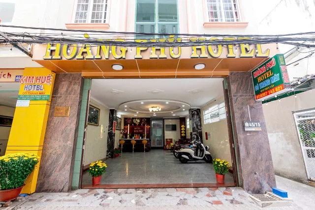 Khách sạn hoàng phú