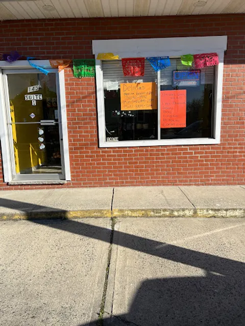 Delicias Grocery & Deli