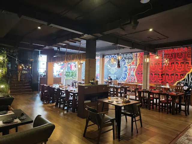 YEN Sushi & Sake Pub