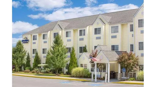 Microtel Inn & Suites by Wyndham Beckley East