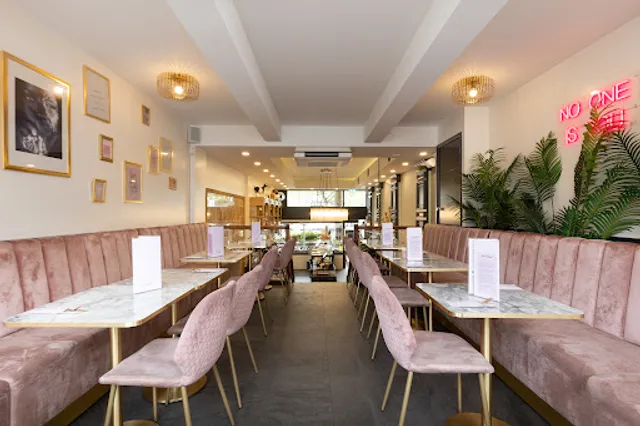 LAWA - Ice cream & Cafe