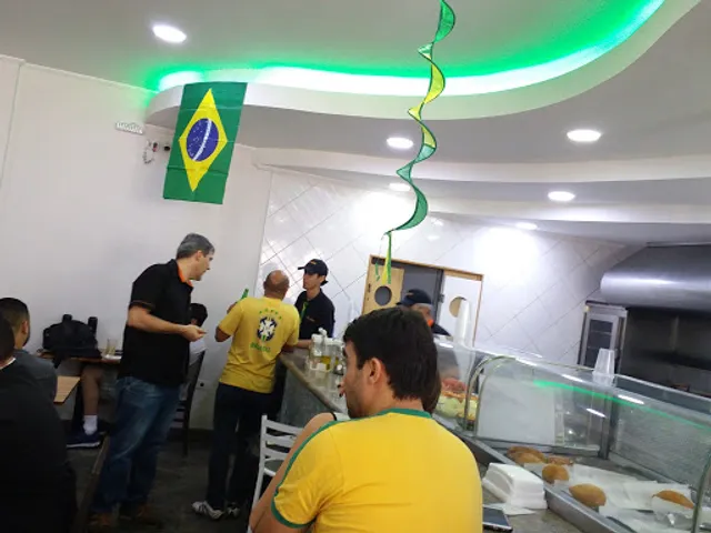 Confetaria Pão Quente dos Jardins