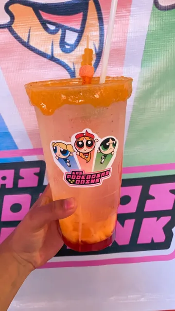 Las Poderosas Drink