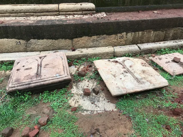 නීලගිරි මහා සෑය | Neelagiri Stupa