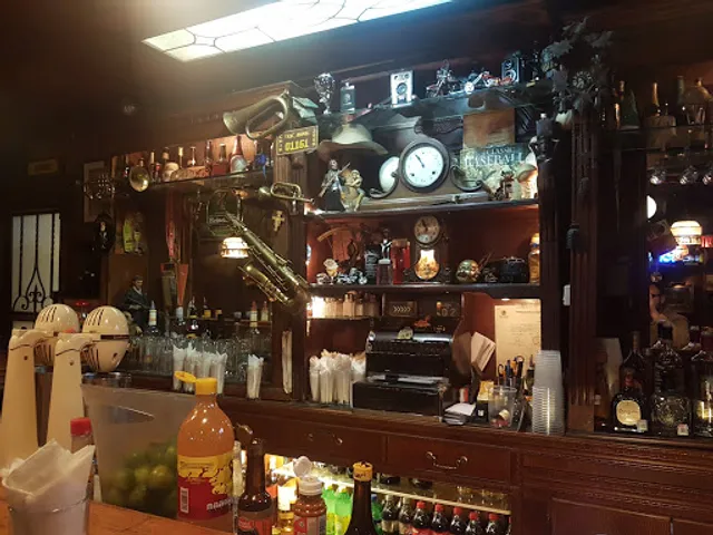 Olayo's Bar