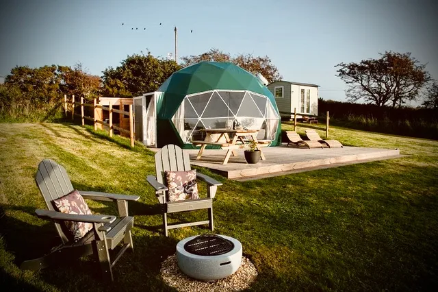Stay Wild - EnSuite Camping & Glamping in Cornwall