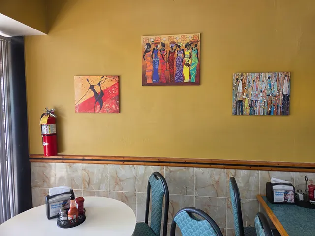 Ella Mae’s Broaster Hut