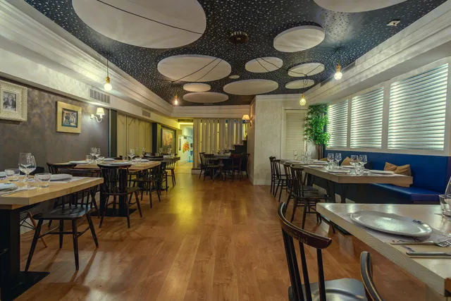 La Mafia se sienta a la mesa