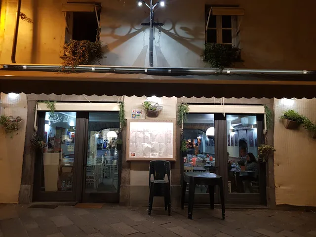 Moderno • Pizzeria Restaurant