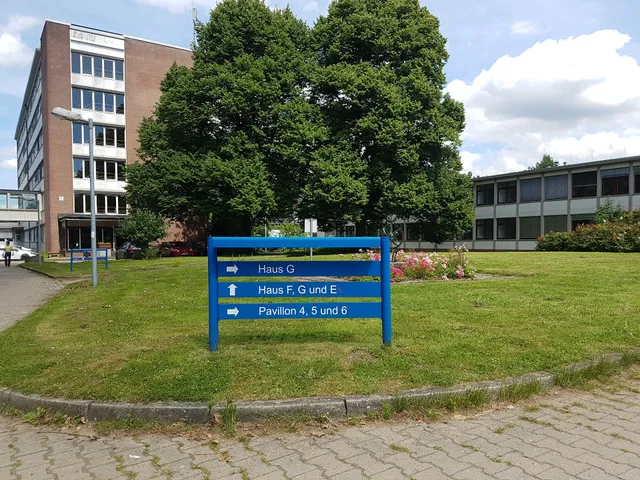 University of Hamburg Department of computer science HITeC e.V.