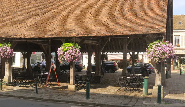 Halle de Milly-la-Forêt