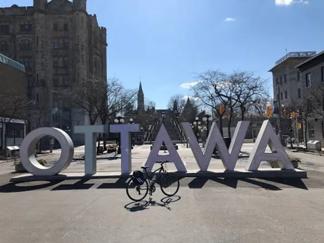Ottawa Sign, ByWard Market