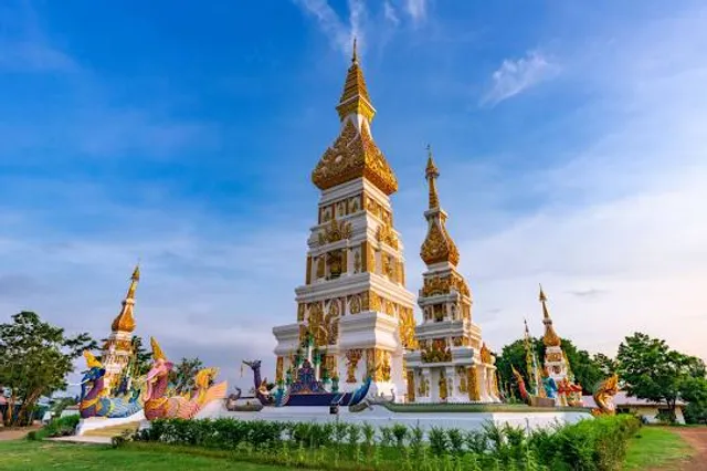Wat Pracha Samakkhi Phra That Phon Sawan