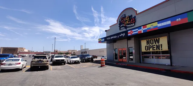 Ojos Locos Sports Cantina (South Park Mall - San Antonio, TX)