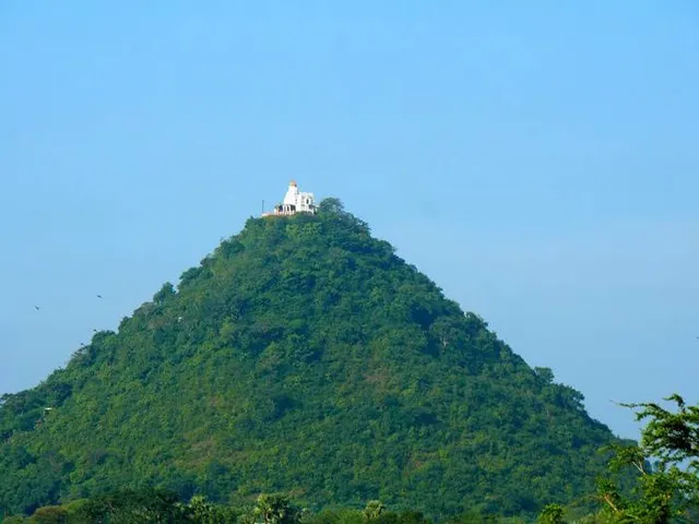 Mangalagiri Hill