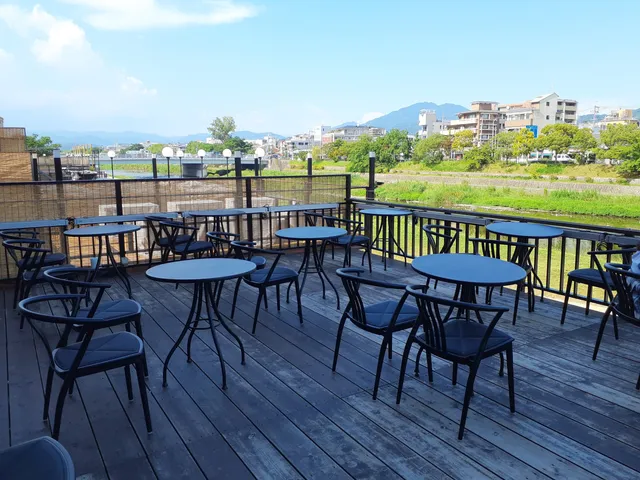 Starbucks Coffee - Kyoto Sanjo-ohashi Bridge