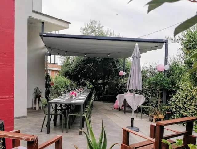 L'Utopia Brunch Restaurant