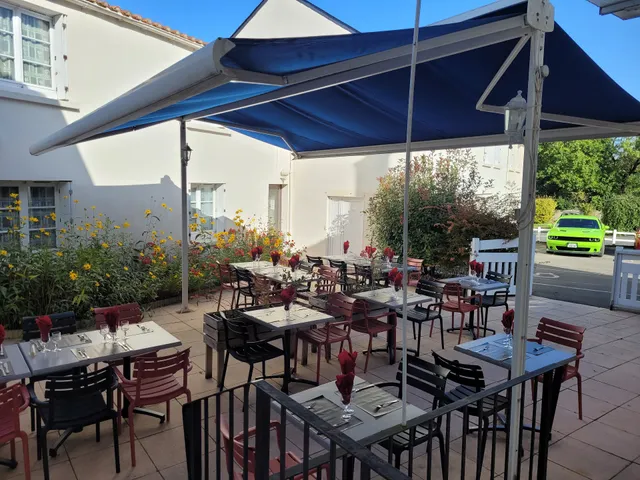 Hôtel Restaurant Le Saint Benoist