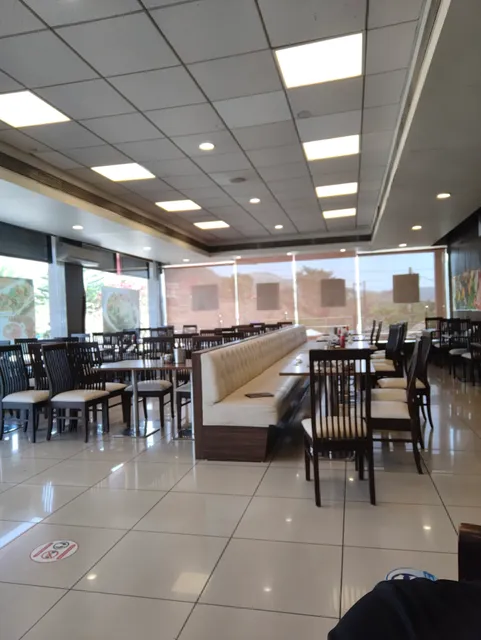 Lake View Restaurant