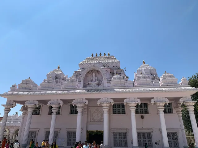 Sri Kaiwara Yogi Nareyana Mata