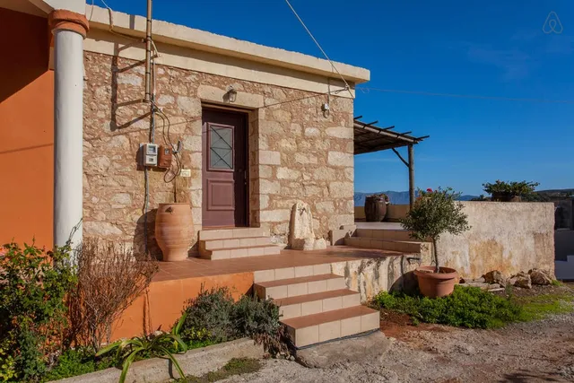 Gramvousa traditional house