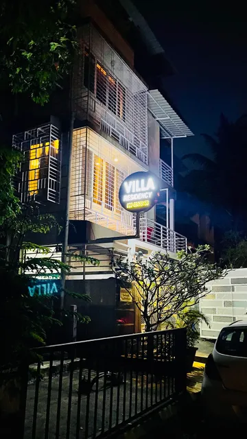 OYO 19019 Vaishnavi Villa