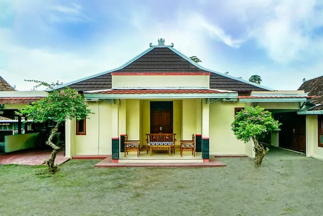 SPOT ON 2653 Omah Mbah Lurah Syariah