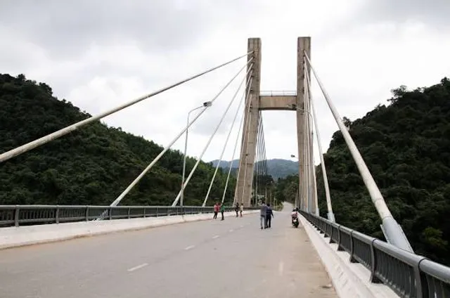 Suối nước nóng Klu